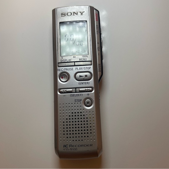Sony ICD-B100 Handheld Silver Digital Voice Recorder 16MB 8 Hours Recording Time - Picture 8 of 16